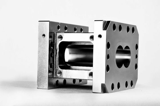 58 برميل مزدوج برغي مفتوح ، أجزاء آلة بثق مزدوجة صلابة عالية